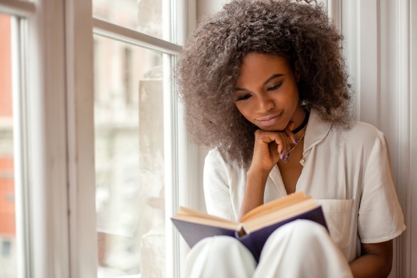girl reading
