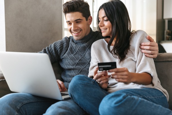 a woman financially supports a man
