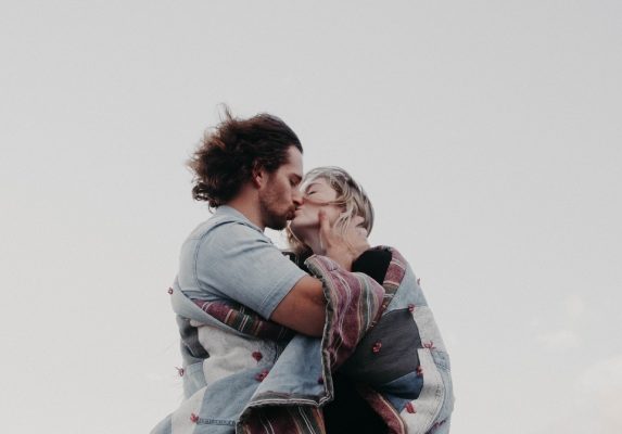 Signs He Regrets Losing You: Key Indicators of His Remorse