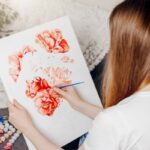 woman draw pictures