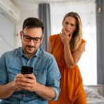 Boyfriend Is Cheating on You Through Text